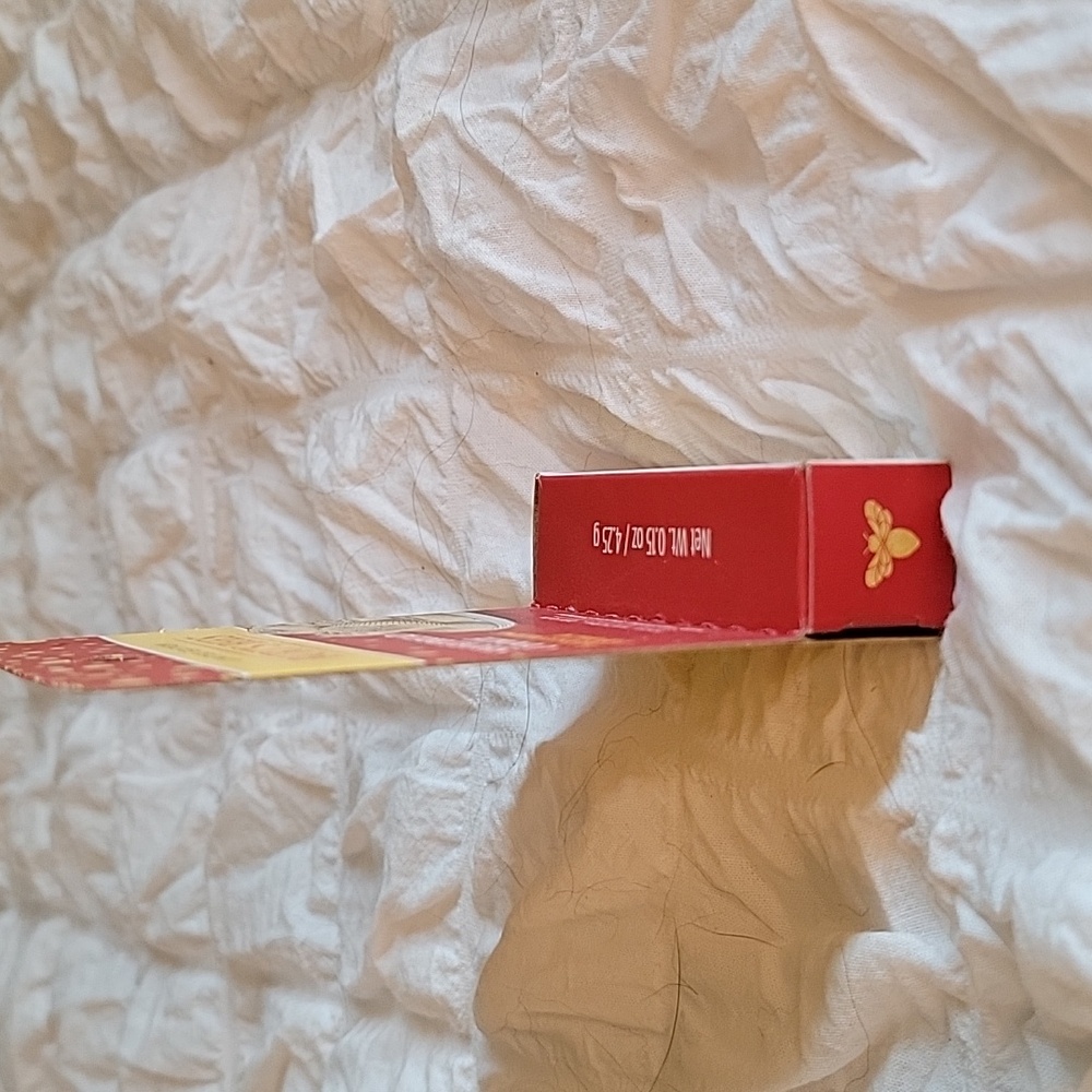Burts Bees Shortbread cookie chapstick - Picture 5 of 5